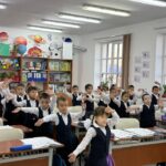 Сергіту жаттығуы Күнделікті жаттығуды дағдыға айналдыру мақсатында мектебімізде әр сейсенбі күні оқушылар сергіту жаттығуын жасайды